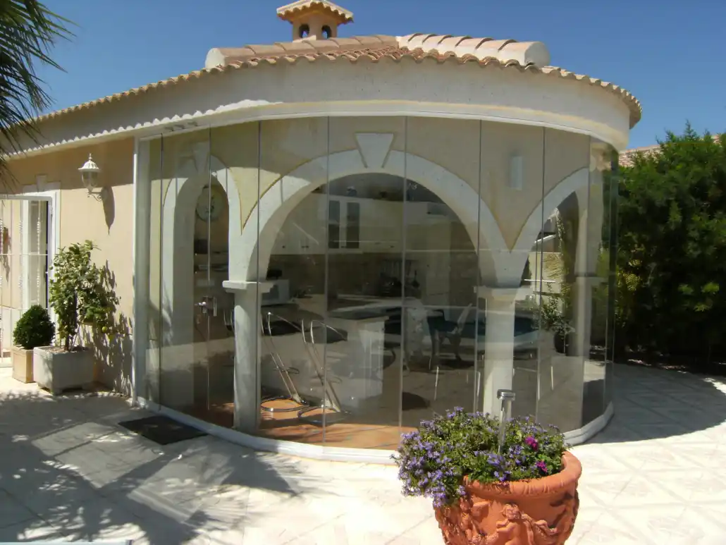 Cortinas de Cristal Curvada